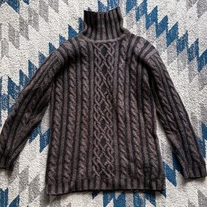 Elegant Turtleneck Sweater 100% wool - Charcoal/Brown/Black Cable Knit